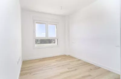 Middle Floor Apartment in Nueva Andalucía