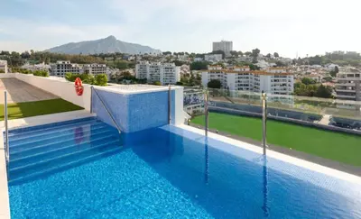 Middle Floor Apartment in Nueva Andalucía