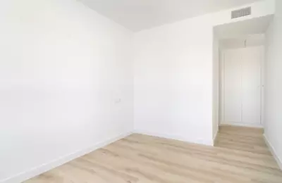 Middle Floor Apartment in Nueva Andalucía