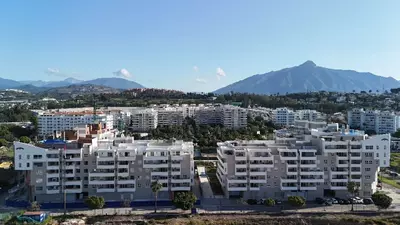 Middle Floor Apartment in Nueva Andalucía