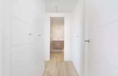 Middle Floor Apartment in Nueva Andalucía