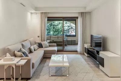 Middle Floor Apartment in Puerto Banús