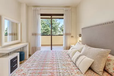 Middle Floor Apartment in Puerto Banús