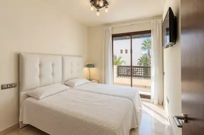 Middle Floor Apartment in Puerto Banús