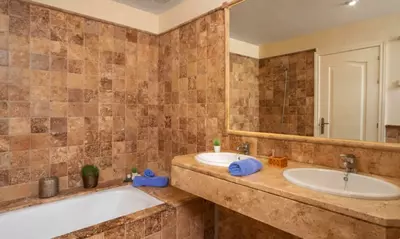 Middle Floor Apartment in Benahavís
