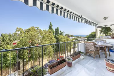 Middle Floor Apartment in Marbella