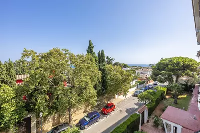Middle Floor Apartment in Marbella