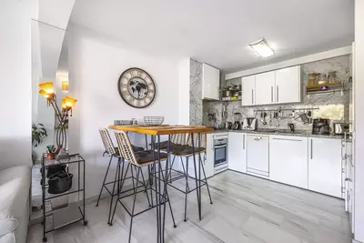 Middle Floor Apartment in Marbella