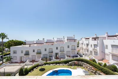 Townhouse in Nueva Andalucía