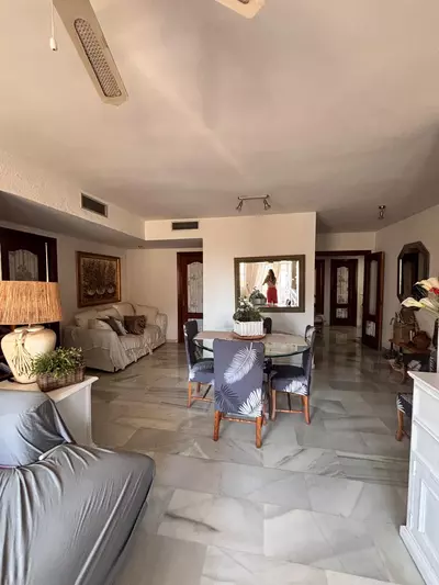 Middle Floor Apartment in Marbella