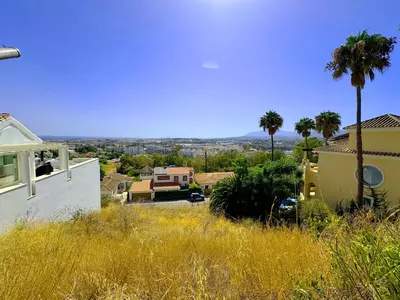 Residential Plot in Nueva Andalucía