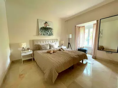 Middle Floor Apartment in Nueva Andalucía