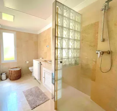 Middle Floor Apartment in Nueva Andalucía