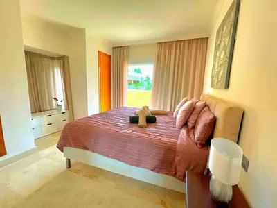 Middle Floor Apartment in Nueva Andalucía