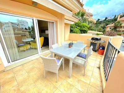 Middle Floor Apartment in Nueva Andalucía