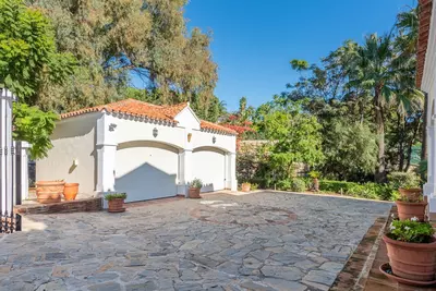Detached Villa in Nueva Andalucía