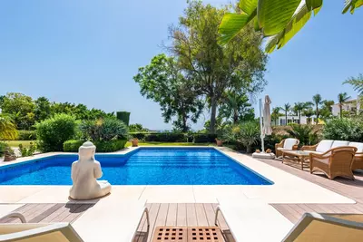 Detached Villa in Nueva Andalucía
