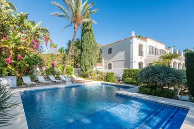 Detached Villa in Nueva Andalucía