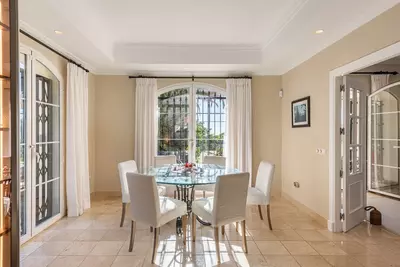 Detached Villa in Nueva Andalucía