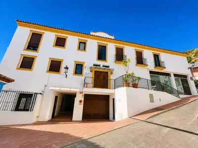Top Floor Apartment in Benahavís