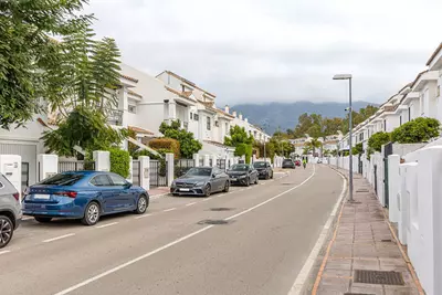 Townhouse in Nueva Andalucía