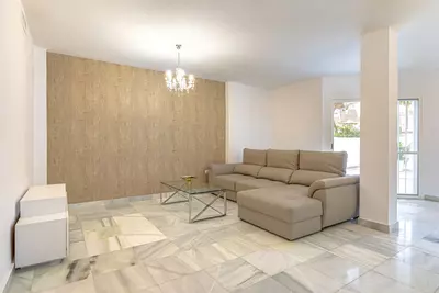Townhouse in Nueva Andalucía