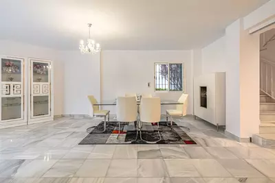 Townhouse in Nueva Andalucía