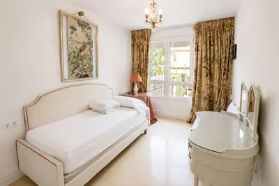 Middle Floor Apartment in Marbella