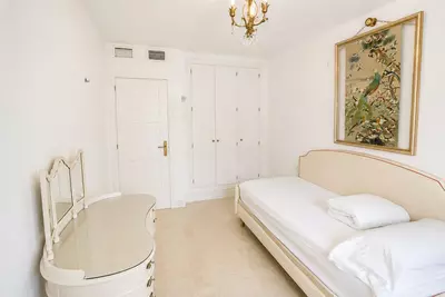 Middle Floor Apartment in Marbella