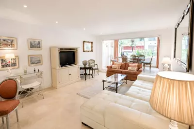 Middle Floor Apartment in Marbella