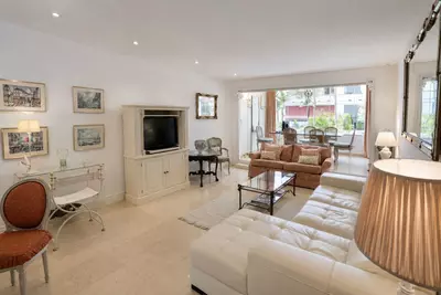 Middle Floor Apartment in Marbella