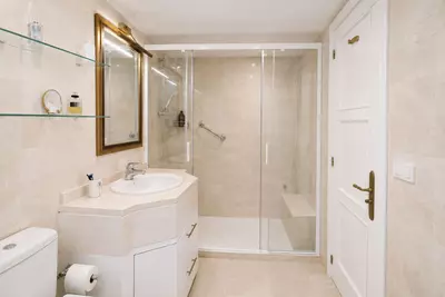 Middle Floor Apartment in Marbella