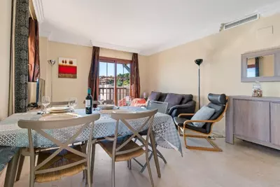 Middle Floor Apartment in Atalaya