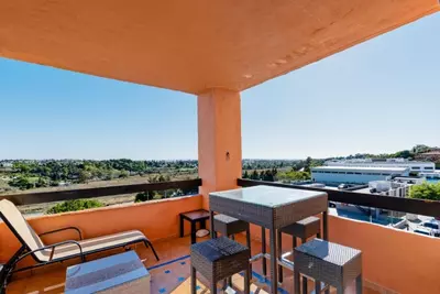 Middle Floor Apartment in Atalaya
