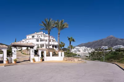Ground Floor Apartment in Nueva Andalucía