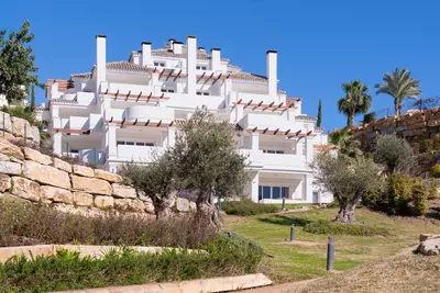 Ground Floor Apartment in Nueva Andalucía