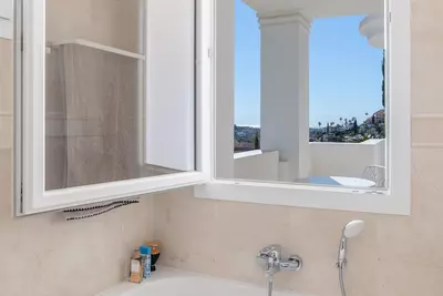 Ground Floor Apartment in Nueva Andalucía