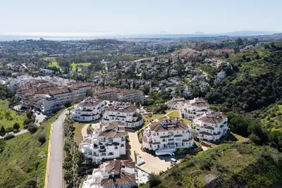Ground Floor Apartment in Nueva Andalucía