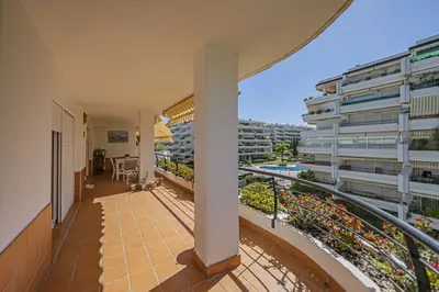Middle Floor Apartment in Guadalmina Alta
