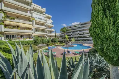 Middle Floor Apartment in Guadalmina Alta