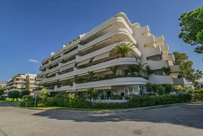 Middle Floor Apartment in Guadalmina Alta