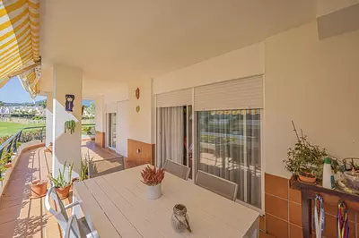 Middle Floor Apartment in Guadalmina Alta