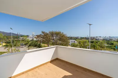 Middle Floor Apartment in Estepona