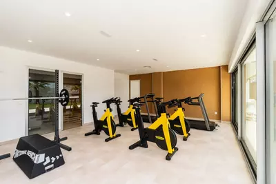 Middle Floor Apartment in Estepona