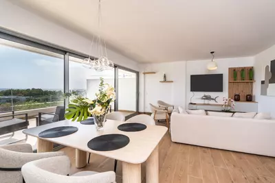 Middle Floor Apartment in Estepona