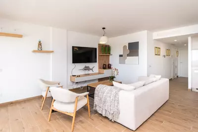 Middle Floor Apartment in Estepona