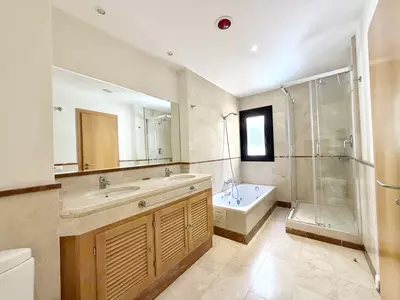 Top Floor Apartment in Puerto Banús