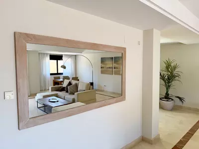 Top Floor Apartment in Puerto Banús