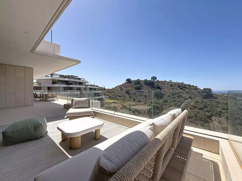 Middle Floor Apartment in Benahavís