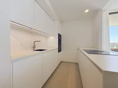 Middle Floor Apartment in Benahavís